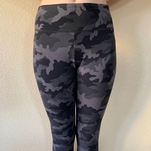 Camo leggings